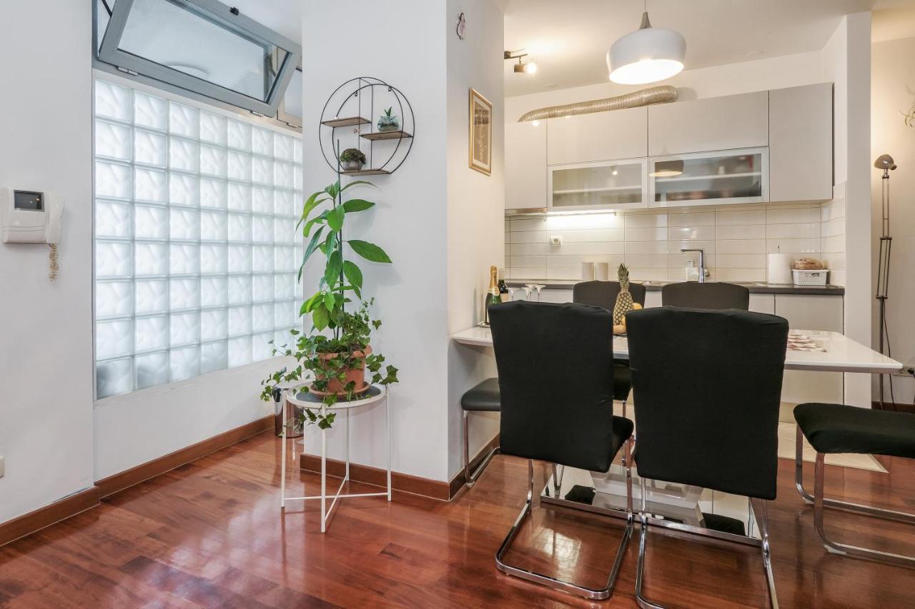 Airy 2-Br Apt W/ Open Layout & Modern Design Apartment Split Luaran gambar